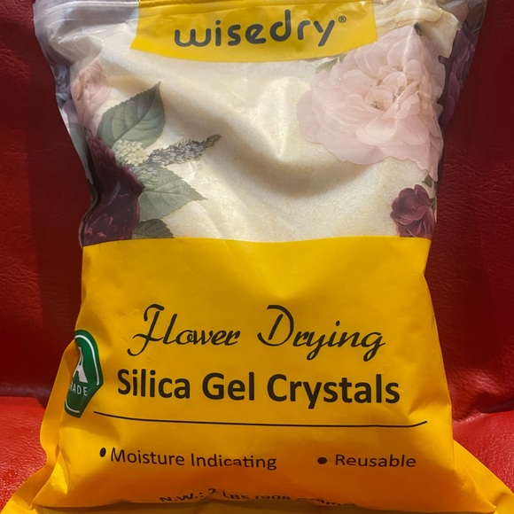 wisedry Silica Gel Flower Drying Crystals - 2 LBS, Reusable - Picture 3 of 3